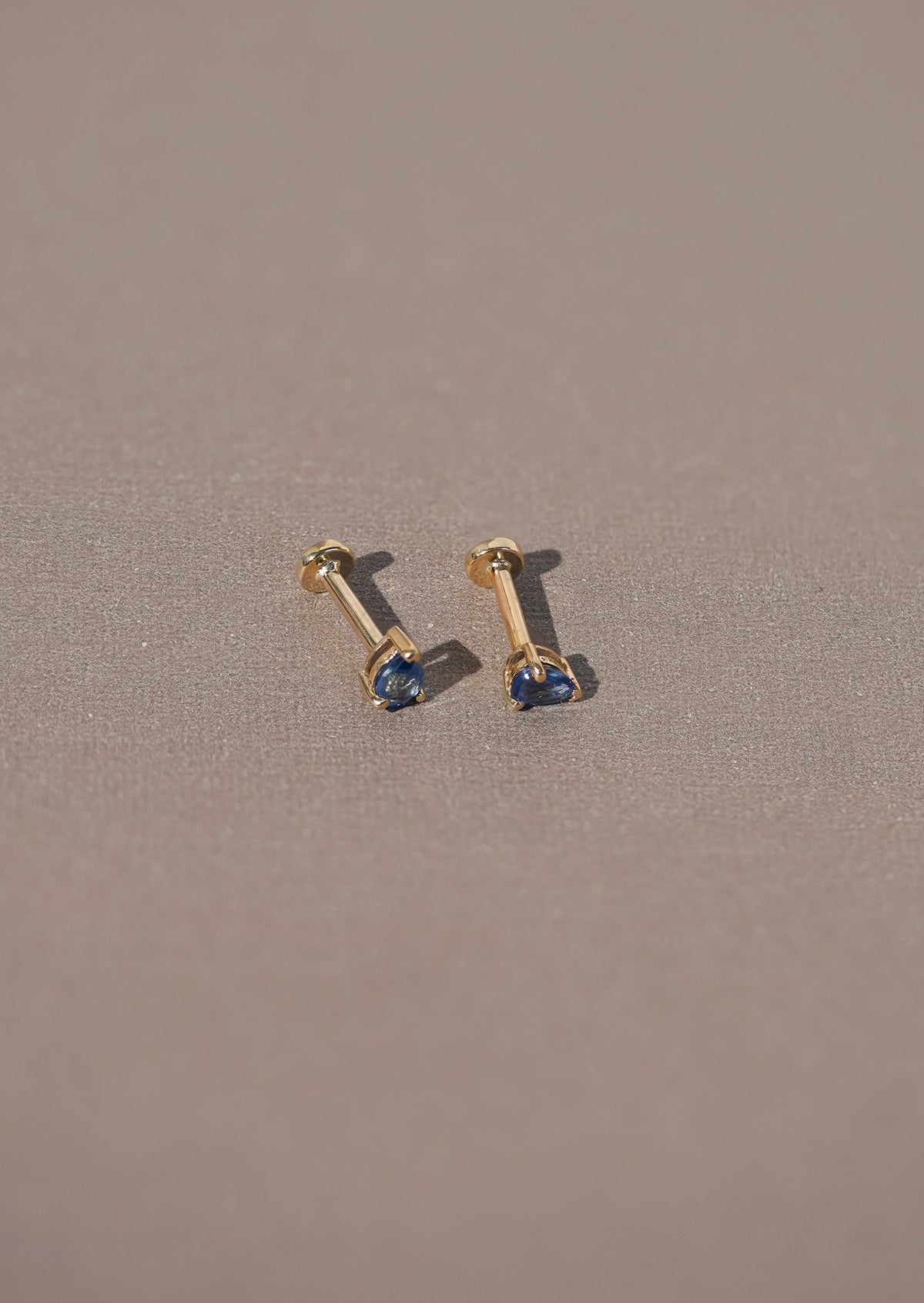 Mini Pear Sapphire Threaded Flat Back Earring | Single