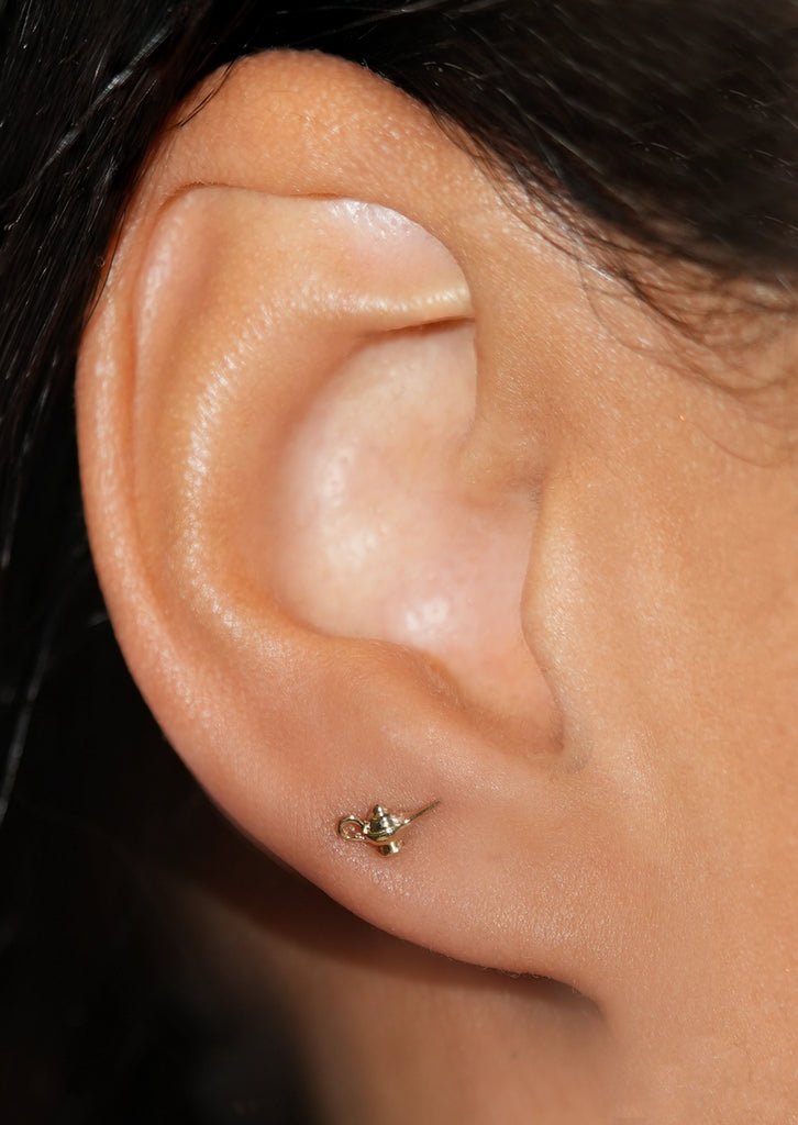 Genie Lamp Threaded Flat Back Earring
