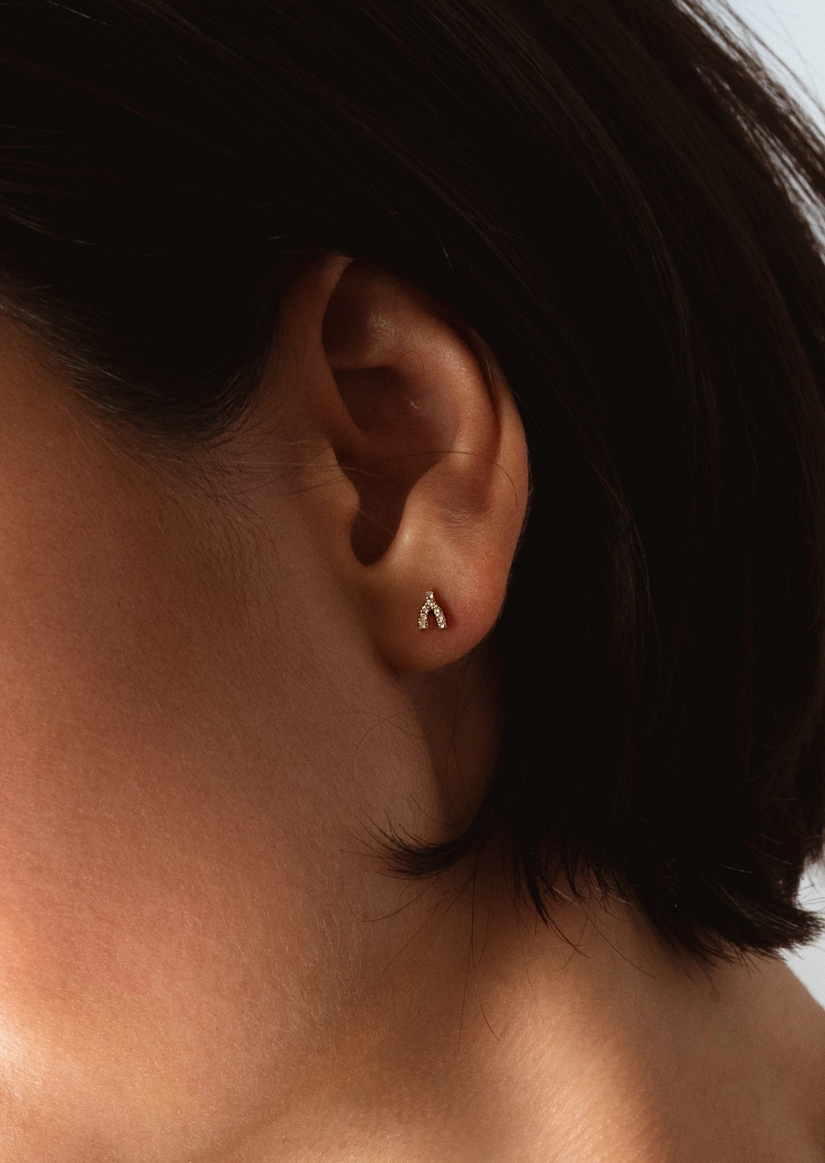 Wishbone Threaded Flat Back Earring | Single